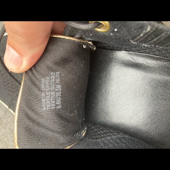 Michael Kors sneakers size 6.5 - Picture 4 of 5